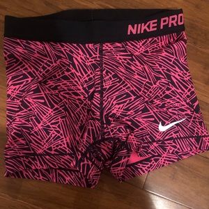 Nike pros size medium